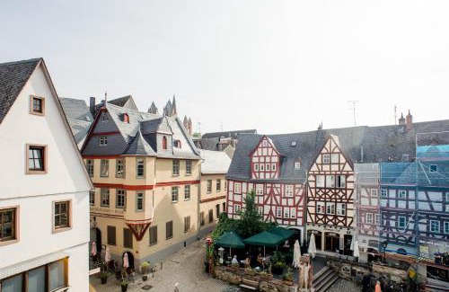 Limburg an der Lahn Apartment | Designapartment im Herzen der Altstadt - 7 Guests - 3 Bedrooms - 2 Bathrooms