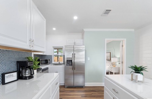 Navy Point House | Designer 3BR Bungalow near Beaches/NAS/Downtown