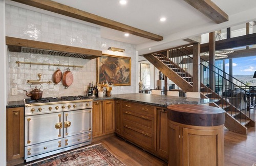 Highlands Falls House | Designer Decorated Luxury home with mountain views.