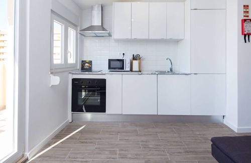 Lisbon Old Town Apartment | Designer Flats in Lapa - Varanda dos Golfinhos