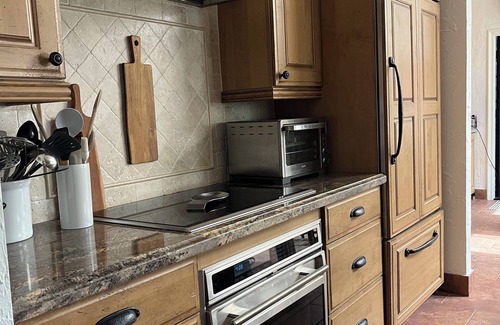 Boca Del Mar House | Designer Home in Boca/Deerfield—-steps from stunning pool and golf. Ocean close.