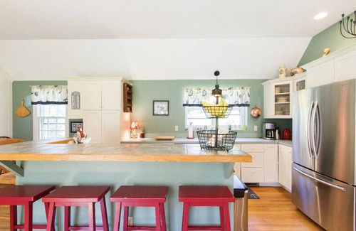Barnstable House | Desirable Barnstable Village Private Retreat