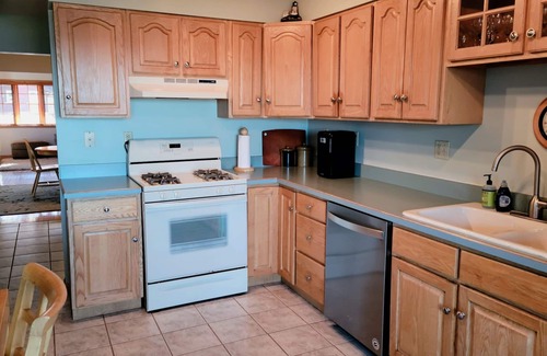 Park Point House | Desirable, Peaceful Lakeshore Location in Park Point Just Steps From Canal Park