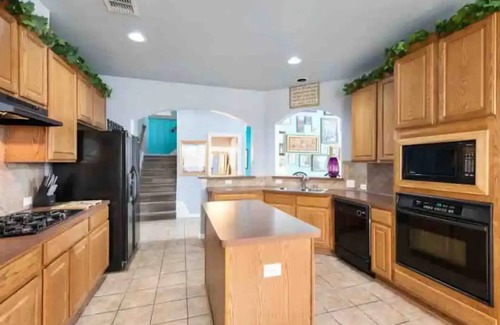 DeSoto House | DeSoto Tx, Sophisticated Home deserves your Stay