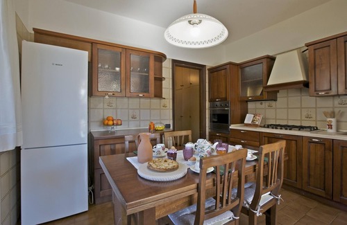 Baveno House | Detached 4½-room house with garden plot and beautiful lake view