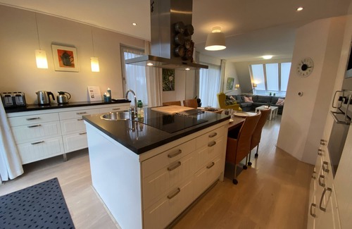 Scharendijke House | Detached 8-person vacation villa by the North Sea and Grevelingen Sea