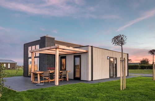 Herkingen Cottage | Detached bungalow for 6 persons