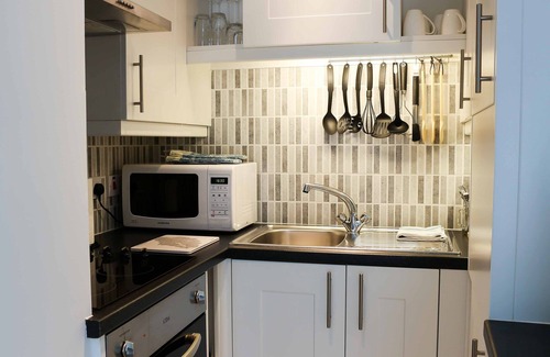 Cheltenham House | Detached Cotswold Stone Coach House