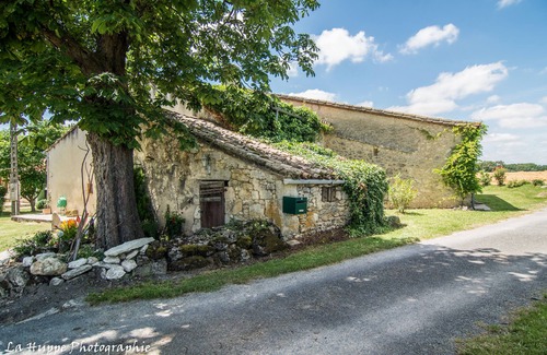 Saint-Aubin-de-Cadelech House | Detached Rural barn retreat set in open farm land -with private pool