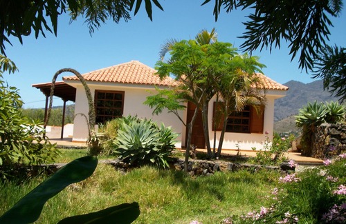El Paso House | Detached house with large garden and sea views Los LIanos within walking distance