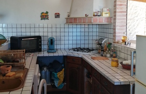 Saint-Claude House | Detached town house with garden