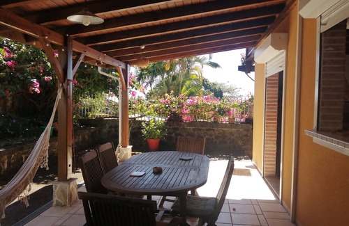 Saint-Claude House | Detached town house with garden