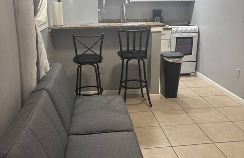 Greater Northdale Apartment | DFGMoments#1