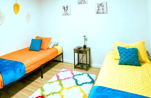 Haltom City House | DFW Mid-Cities Black Swan