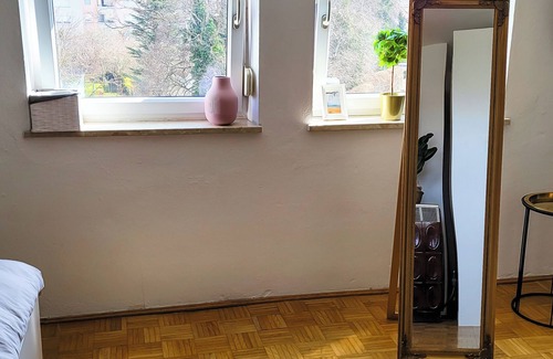Freilassing Apartment | DG R Bright 40m² 2-room apartment near Salzburg