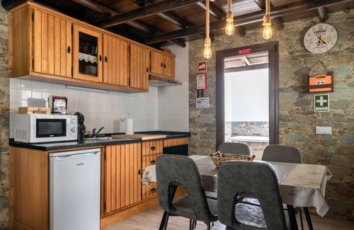 Redondo House | Di&Ana III - Redondo Accommodation