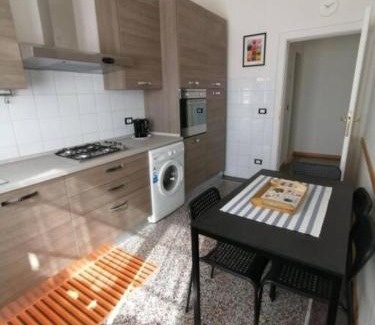 Pisa City Centre Apartment | Di là d'Arno, climatizzato a due passi dal centro!