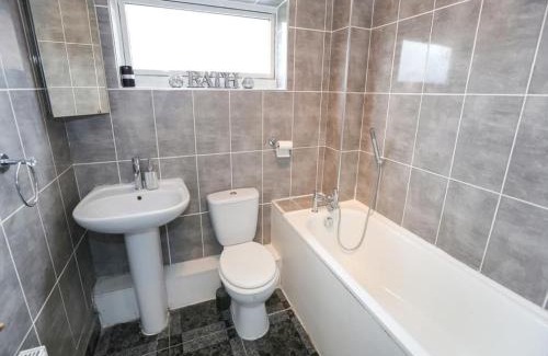 Darlaston House | Diamond house