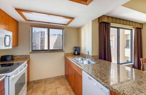 Las Vegas Strip Villa | Diamond Resorts Polo Towers Suites - 2 Bedroom Suite