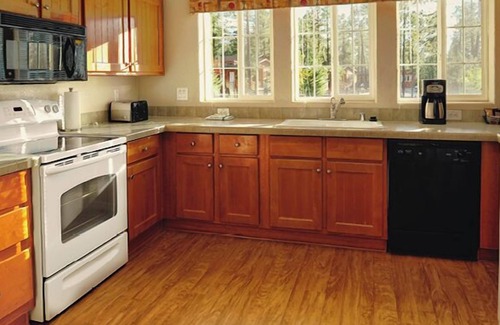 Pinetop Cabin | Diamond Resorts PVC at The Roundhouse Resort - 2 Bedroom Deluxe Cabin