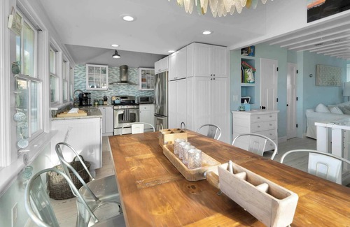 Wading River House | Diana Luxury Retreat Private Beach and Vineyards