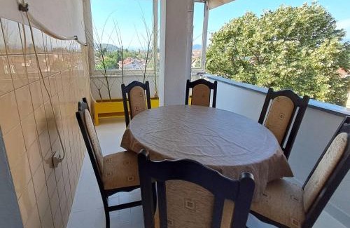 Gevgelija Apartment | DIANANINA the Flat