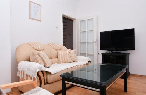 Gevgelija Apartment | DIANANINA the Flat