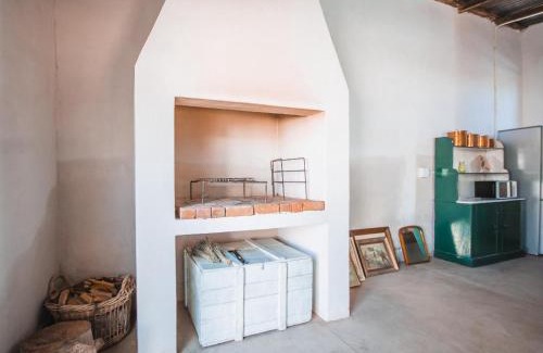 Renosterberg Cabin | Die Naaldekoker Kamers