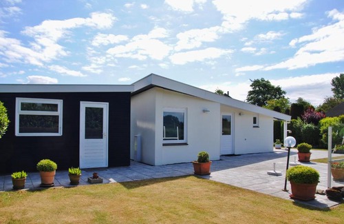 Ouddorp House | Dijkstelweg 59 B3 - De Slangenden - Ouddorp, nice spacious bungalow near the beach