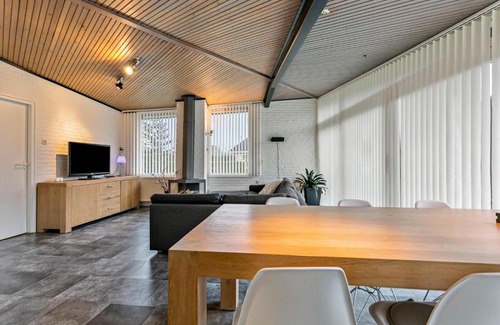 Ouddorp House | Dijkstelweg 59 B3 - De Slangenden - Ouddorp, nice spacious bungalow near the beach