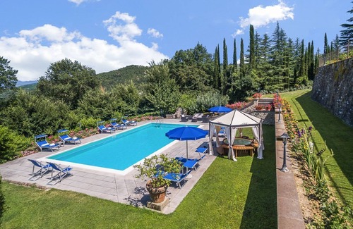 Ripoli Villa | Dimora Cardamini - Six Bedroom Villa, Sleeps 12