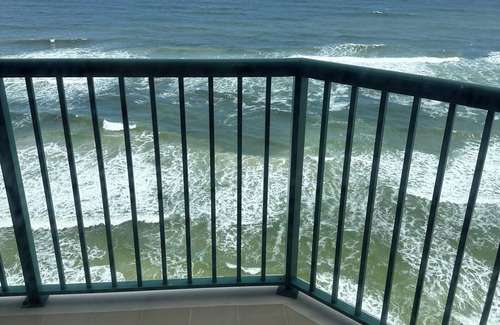 Daytona Beach Shores Condo | DiMucci Twin Towers . Direct Ocean Front Condo. 2 Bedrooms/2 Bathrooms.