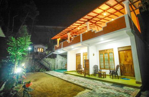 Ella House | Dinaro Guest