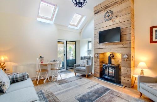 Lowick House | Dingley Dell