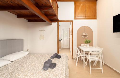 Selianitika Apartment | Dionysia Sea Side By Greece Apartments