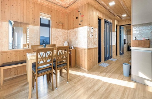 Downtown House | Diorem Pension