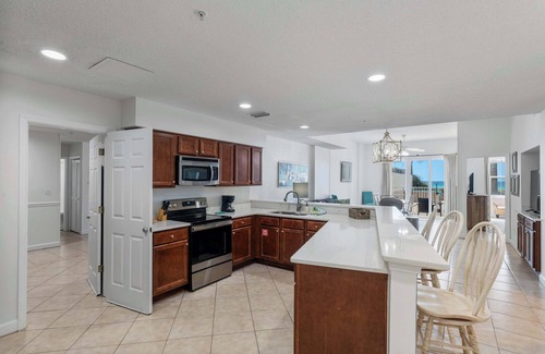 Crystal Beach Condo | Direct Beach, Resort, Gym & Pool - 101B Seabreeze