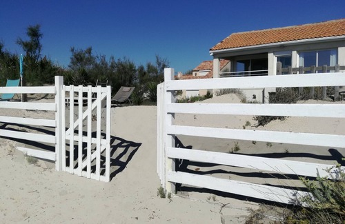 Frontignan Villa | Direct beach villa 4 bedrooms with private beach : magical