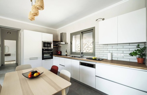 Lefkas Villa | Disabled-friendly luxury villa with pool near Lefkada's best beaches