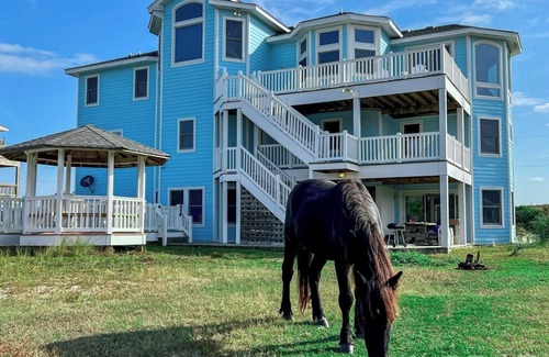 Carova Beach House | Discount Oct/Nov Htd pool/hotub, firepit oceanview, Wild Horses, 6 bed 7 baths
