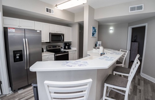 Miramar Beach Condo | Discounted rates for remaining Oct dates - 5 star 3 bed/3 bath beachfront unit!