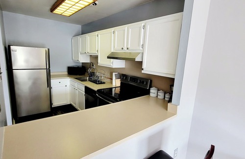 Elkins Park Apartment | Discover a guest-exclusive haven in our modern, spacious apartment