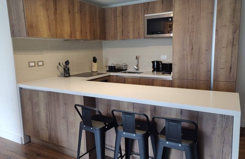 Apoquindo Apartment | Discover Arauco Vibe 2BR Oasis near Kennedy!