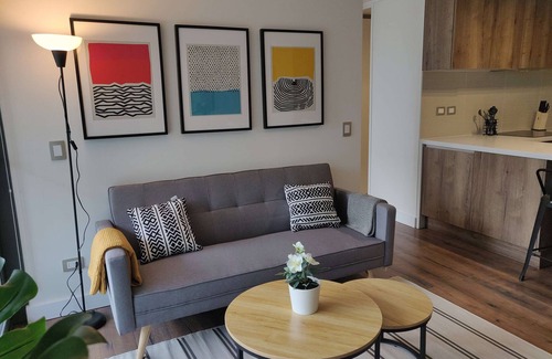 Apoquindo Apartment | Discover Arauco Vibe 2BR Oasis near Kennedy!