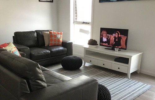 Warilla House | Discover Beach Retreat