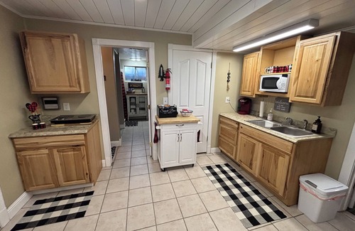 Panguitch House | Discover Bryce Canyon nearby, cozy 2-bedroom guesthouse