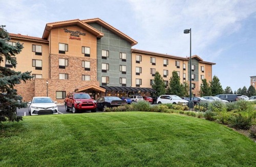 Gateway House | Discover our hotel near Denver International Airport