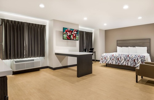 Sulphur Hotel | Discover Sulphur on a Dime: Minutes to Chennault International Airport!