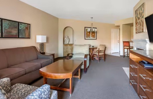 Oak Creek Resort | Discover the Magic of Sedona at Ridge on Sedona, A Hilton Vacation Club -1 Bd.