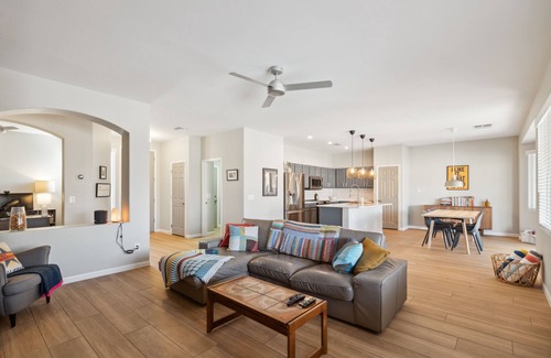 Northwest Ranch House | Discover the magic of Surprise & Phoenix in this contemporary home